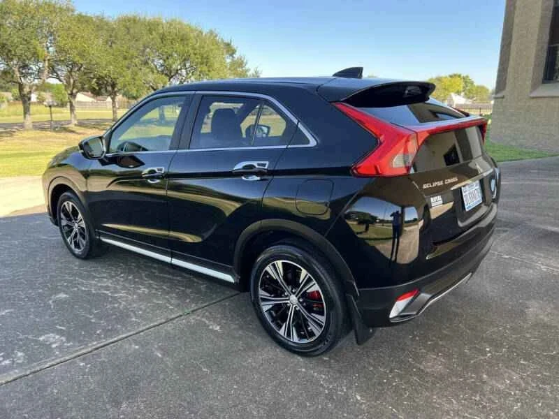 2020 Mitsubishi Eclipse Cross - Image 2 of 20