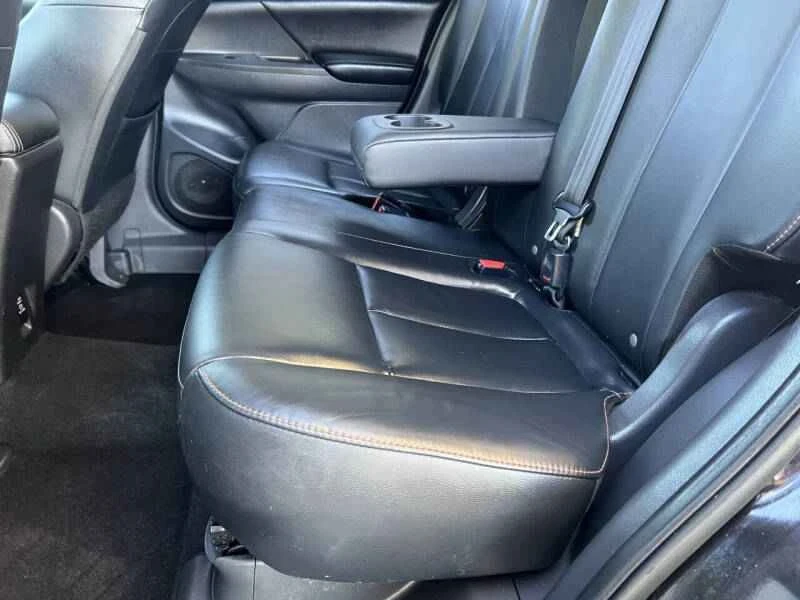 2020 Mitsubishi Eclipse Cross - Image 14 of 20