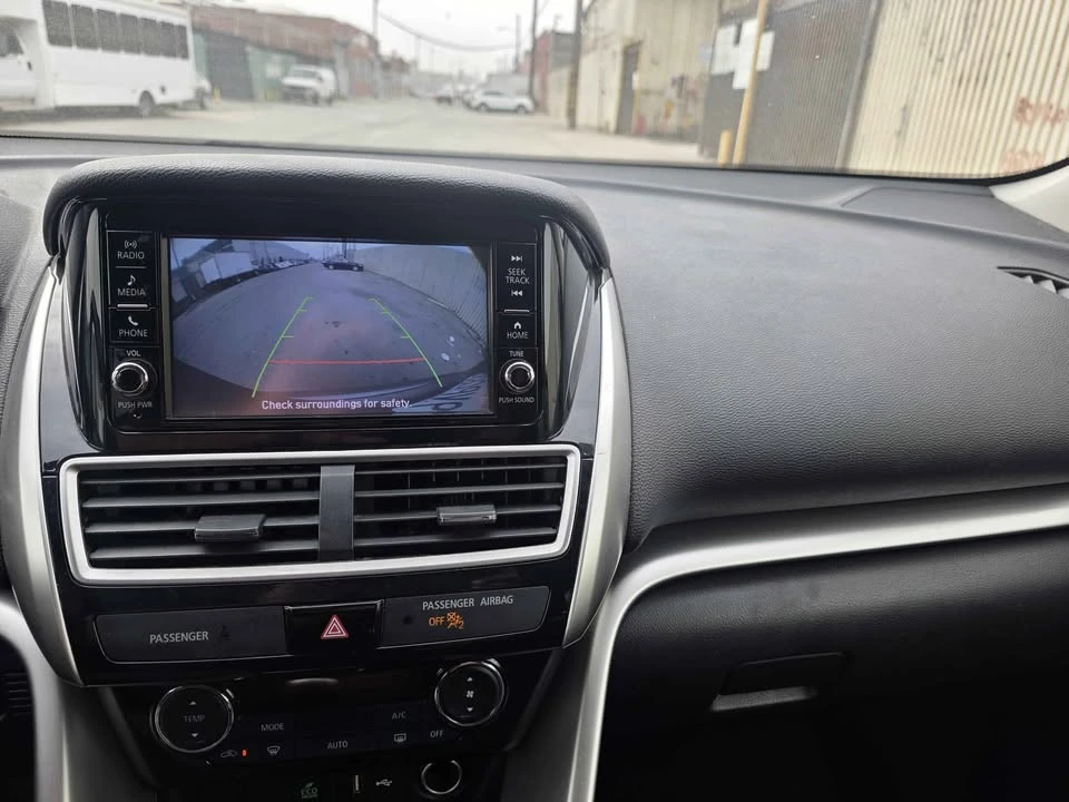 2020 Mitsubishi Eclipse Cross - Image 11 of 11