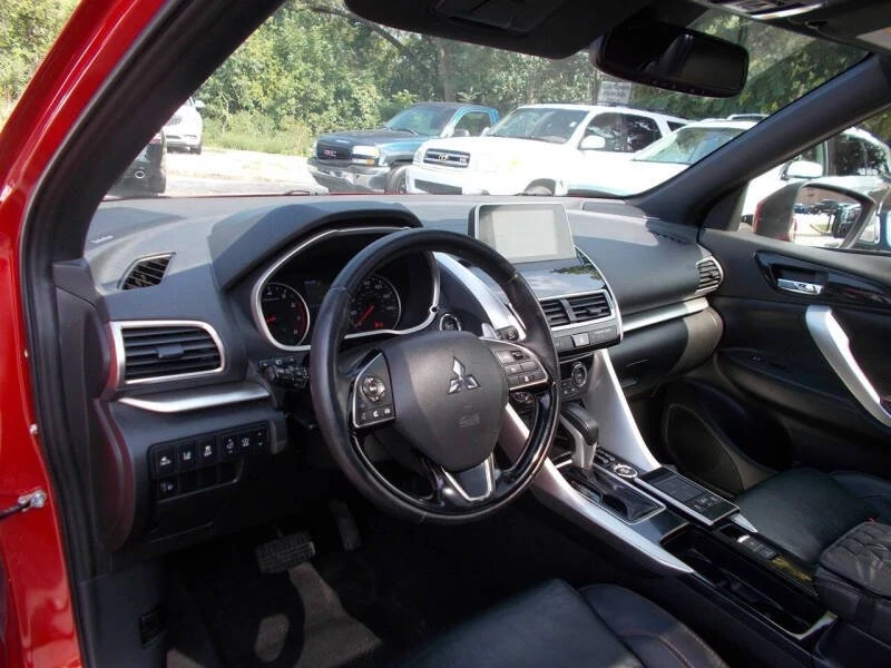 2020 Mitsubishi Eclipse Cross - Image 7 of 11