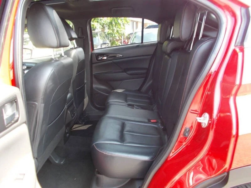 2020 Mitsubishi Eclipse Cross - Image 9 of 11