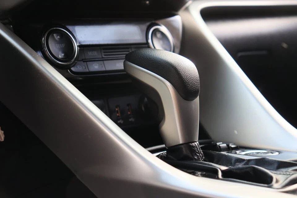 2020 Mitsubishi Eclipse Cross - Image 13 of 20