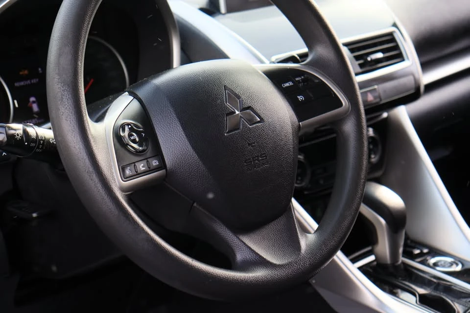 2020 Mitsubishi Eclipse Cross - Image 11 of 20
