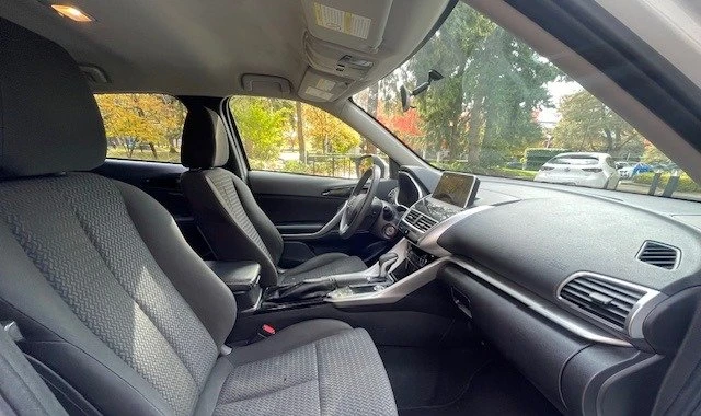 2020 Mitsubishi Eclipse Cross - Image 9 of 20