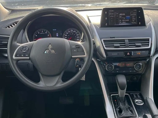 2020 Mitsubishi Eclipse Cross - Image 2 of 8