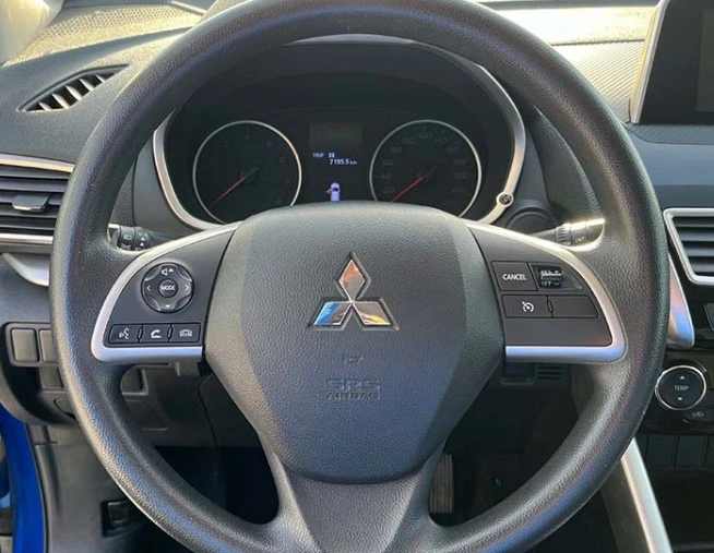 2020 Mitsubishi Eclipse Cross - Image 5 of 8