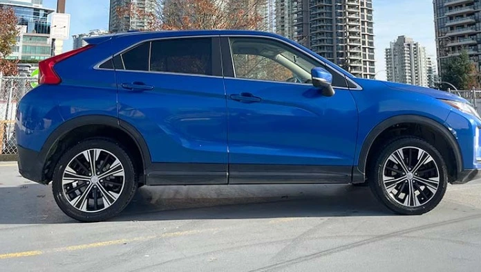 2020 Mitsubishi Eclipse Cross - Image 3 of 8