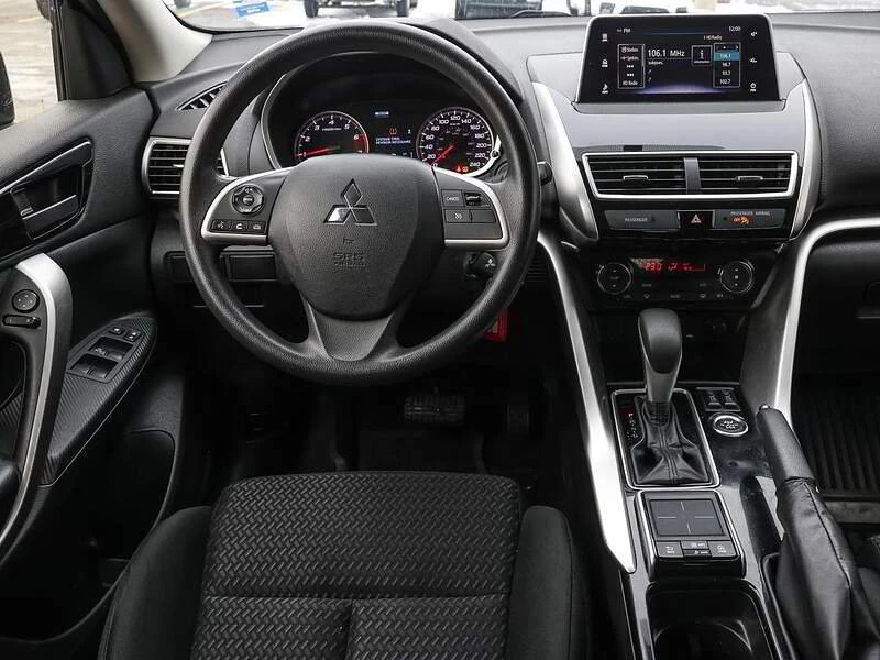 2020 Mitsubishi Eclipse Cross - Image 11 of 17