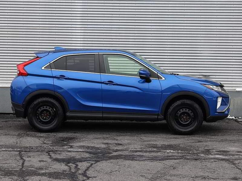 2020 Mitsubishi Eclipse Cross - Image 2 of 17
