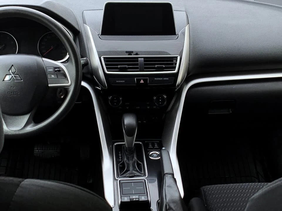2020 Mitsubishi Eclipse Cross - Image 10 of 20
