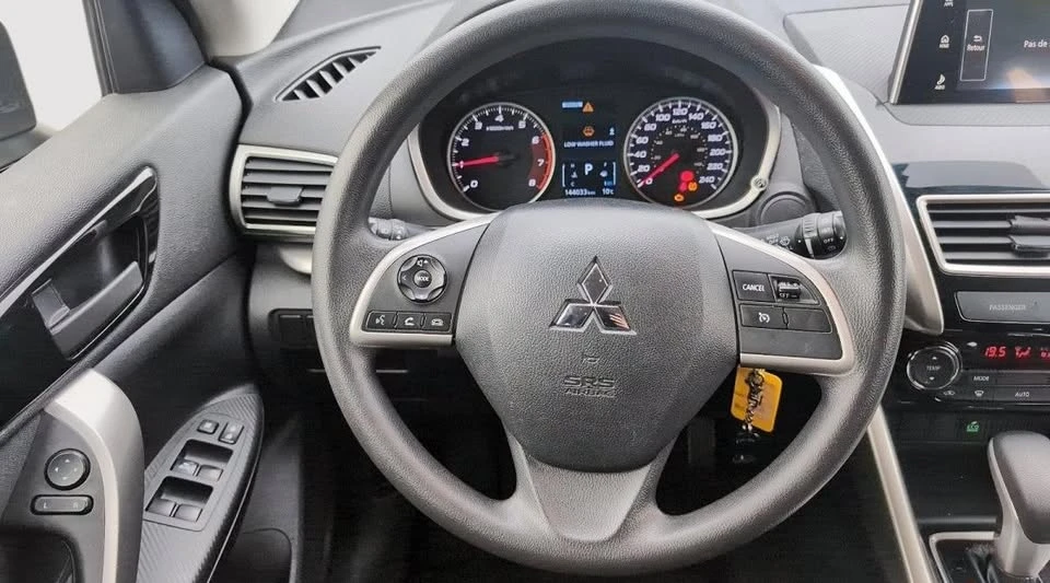 2020 Mitsubishi Eclipse Cross - Image 15 of 17