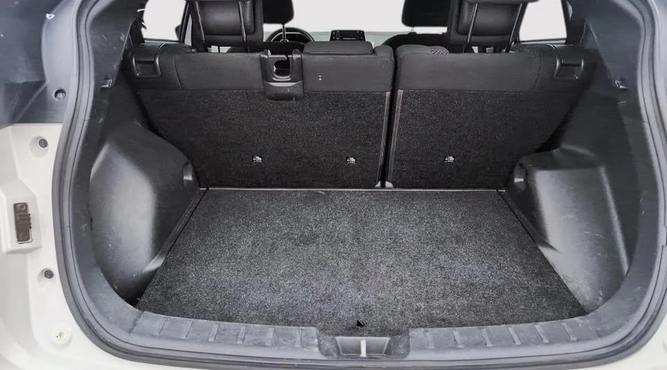 2020 Mitsubishi Eclipse Cross - Image 6 of 17