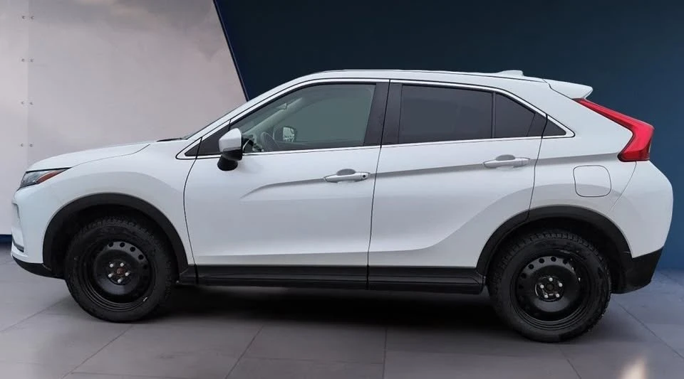 2020 Mitsubishi Eclipse Cross - Image 2 of 17