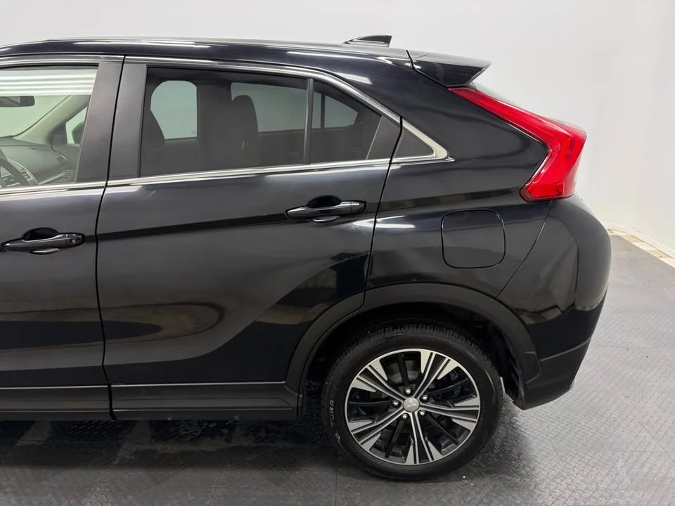 2020 Mitsubishi Eclipse Cross - Image 3 of 11