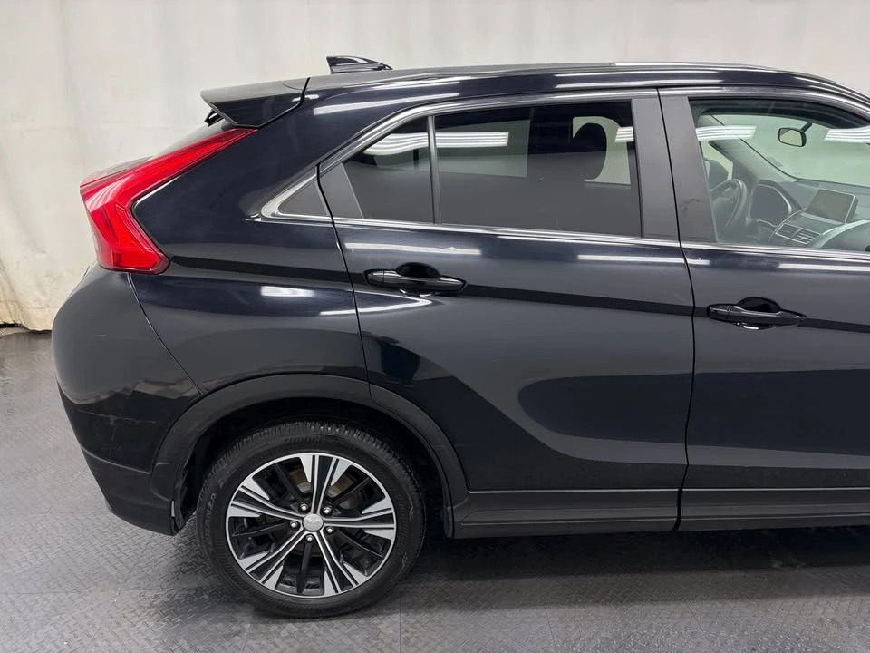 2020 Mitsubishi Eclipse Cross - Image 8 of 11