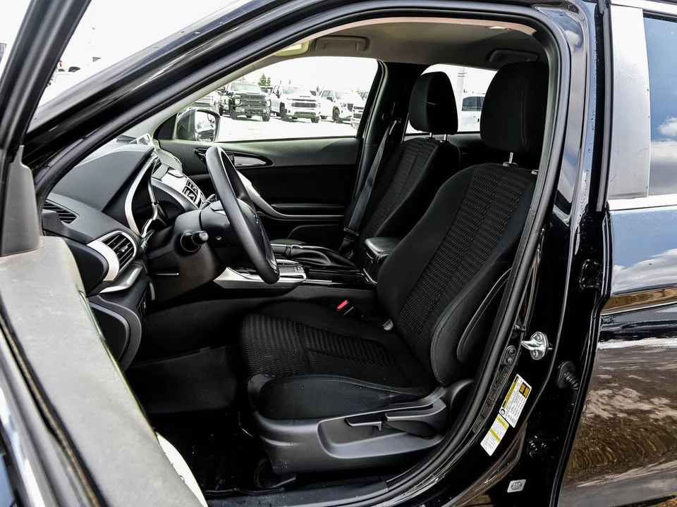 2020 Mitsubishi Eclipse Cross - Image 7 of 9