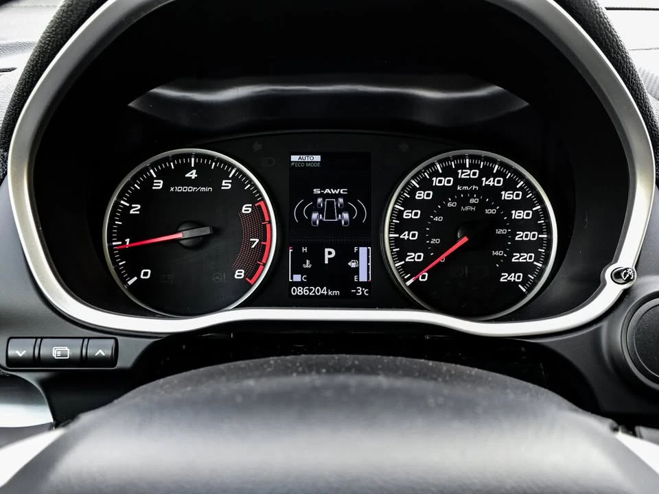 2020 Mitsubishi Eclipse Cross - Image 6 of 9