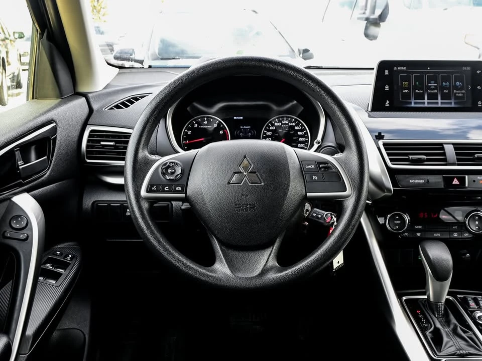 2020 Mitsubishi Eclipse Cross - Image 5 of 9