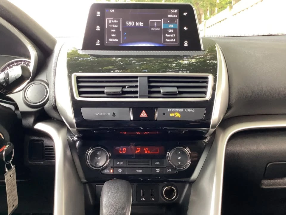 2020 Mitsubishi Eclipse Cross - Image 13 of 18