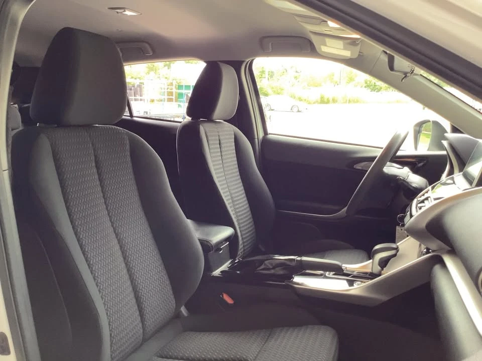 2020 Mitsubishi Eclipse Cross - Image 9 of 18