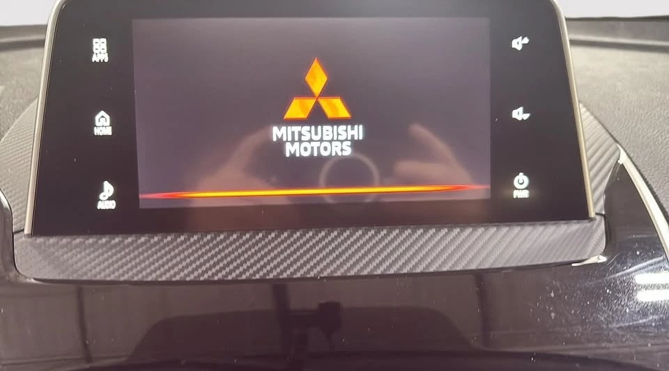 2020 Mitsubishi Eclipse Cross - Image 11 of 18