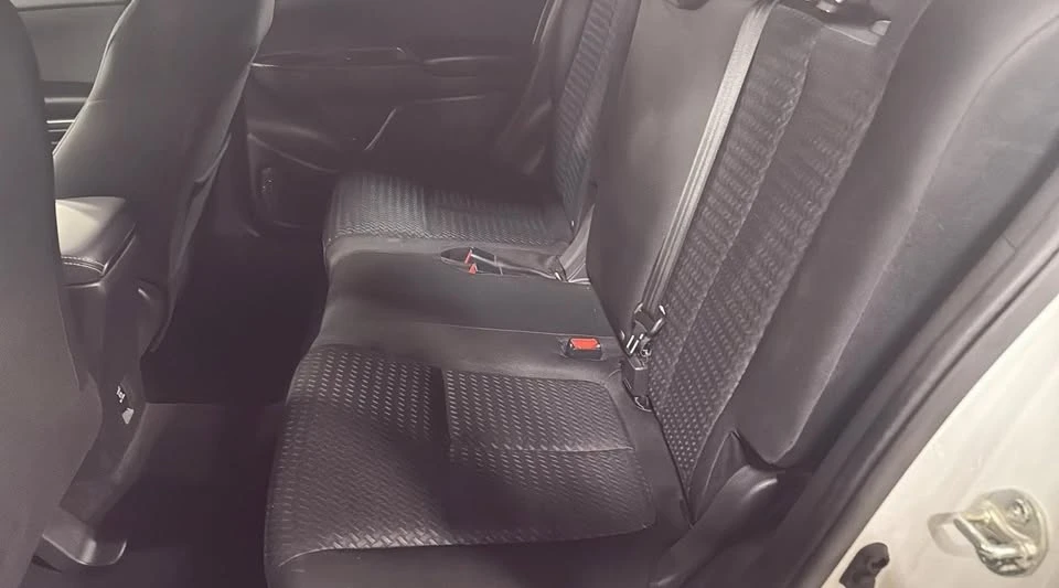 2020 Mitsubishi Eclipse Cross - Image 17 of 18