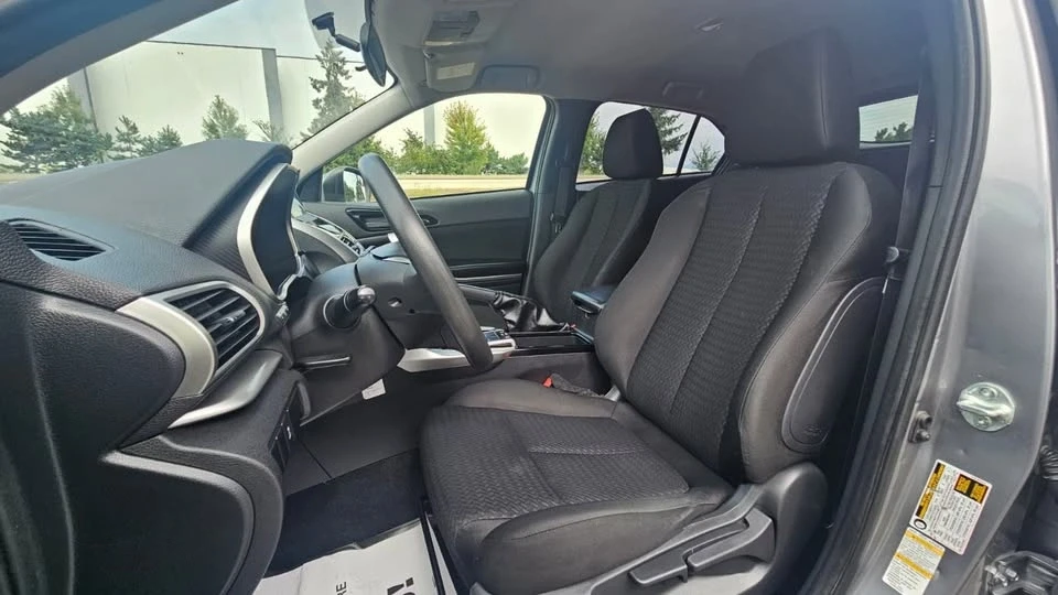 2020 Mitsubishi Eclipse Cross - Image 12 of 17