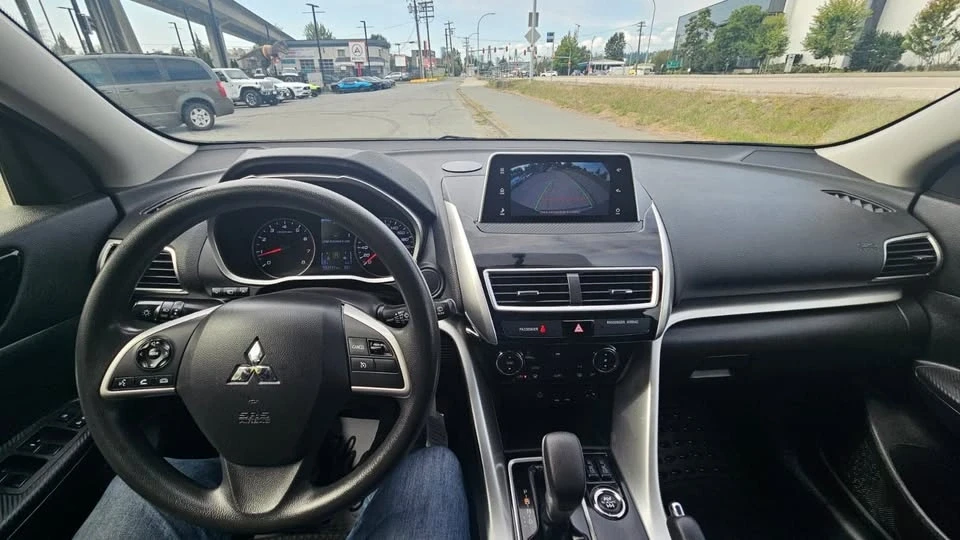 2020 Mitsubishi Eclipse Cross - Image 8 of 17
