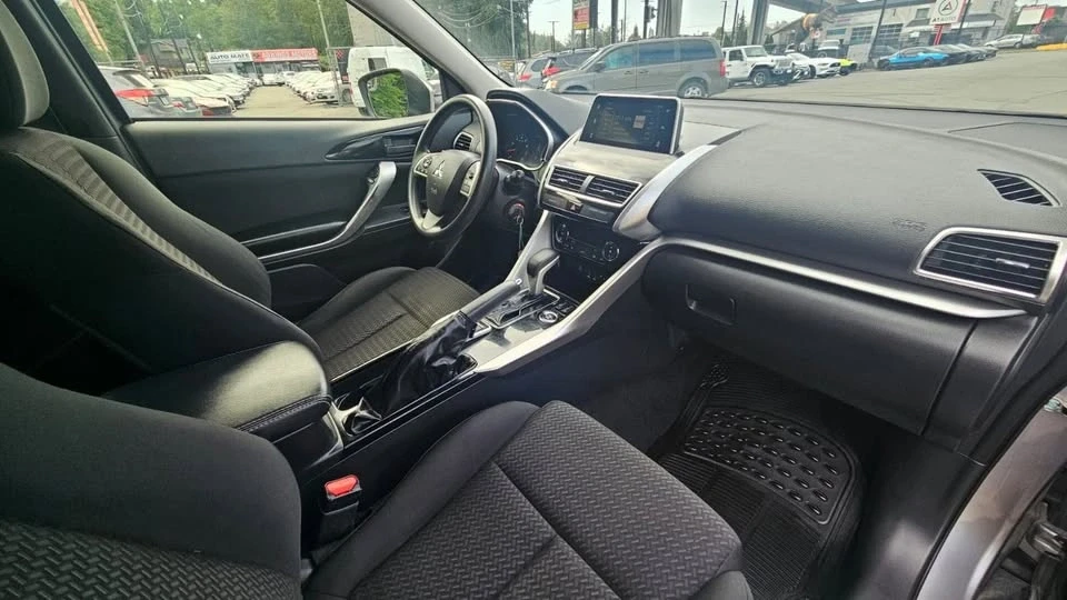 2020 Mitsubishi Eclipse Cross - Image 16 of 17