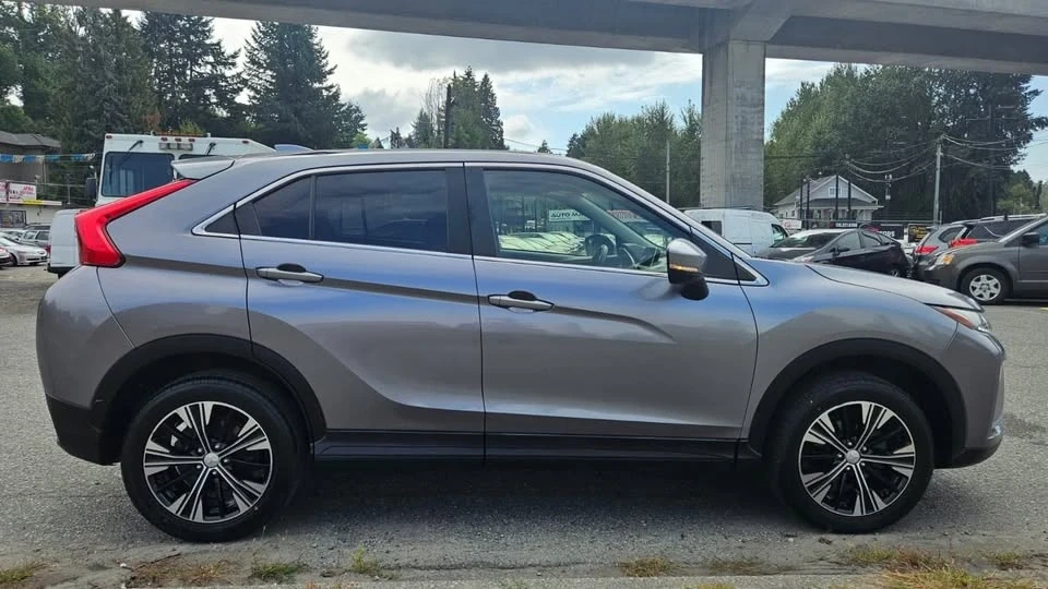 2020 Mitsubishi Eclipse Cross - Image 5 of 17
