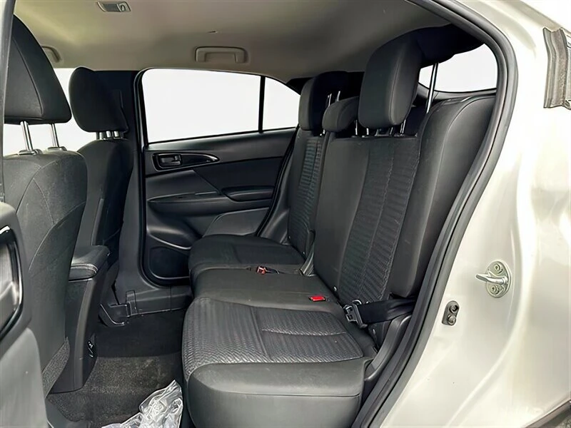 2020 Mitsubishi Eclipse Cross - Image 11 of 12