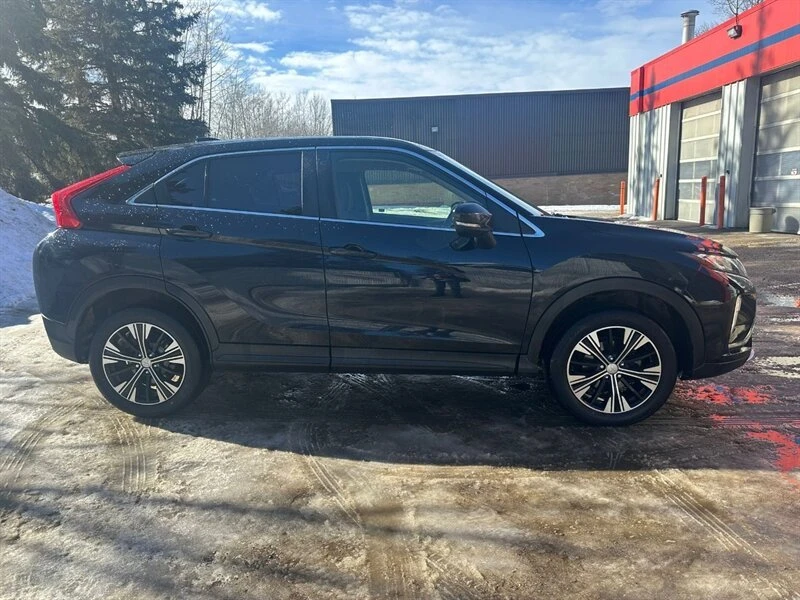 2020 Mitsubishi Eclipse Cross - Image 4 of 17