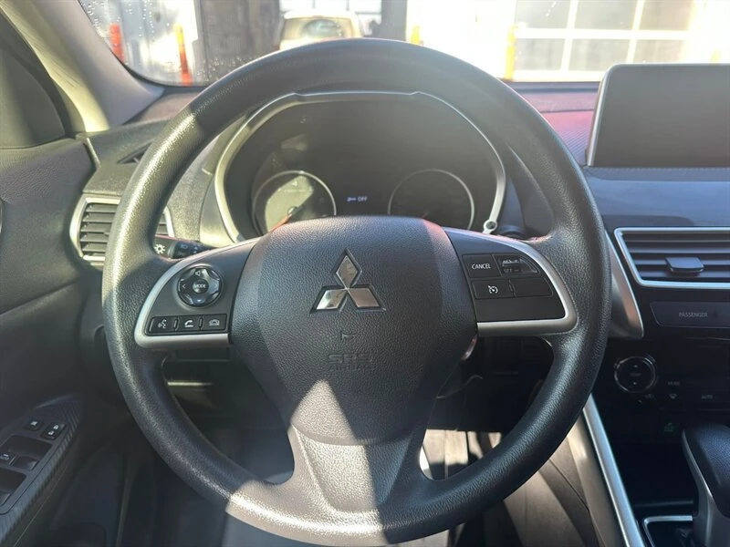 2020 Mitsubishi Eclipse Cross - Image 12 of 17