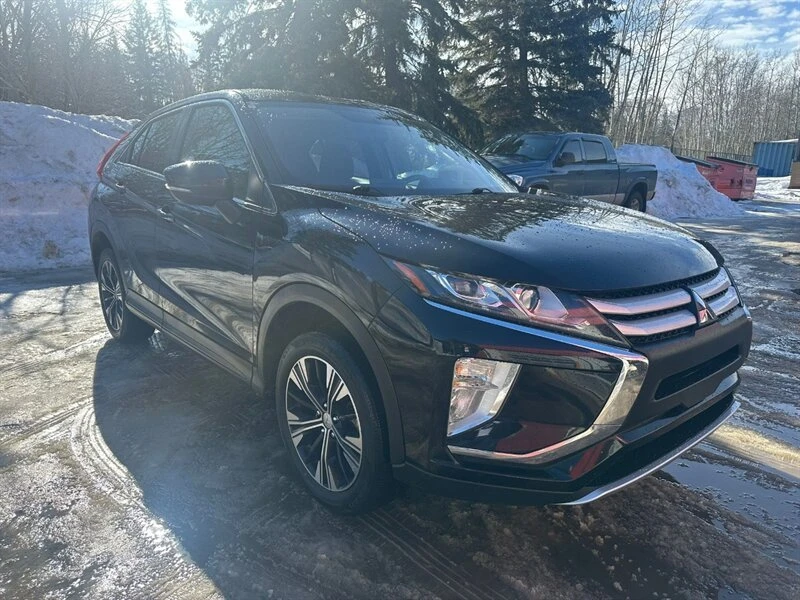 2020 Mitsubishi Eclipse Cross - Image 3 of 17