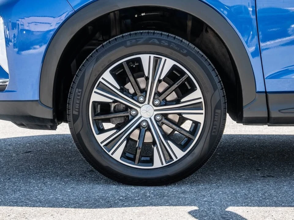 2020 Mitsubishi Eclipse Cross - Image 4 of 19