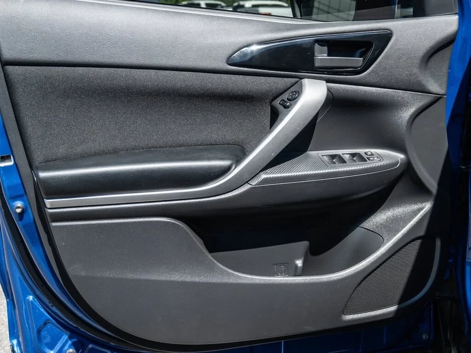 2020 Mitsubishi Eclipse Cross - Image 11 of 19