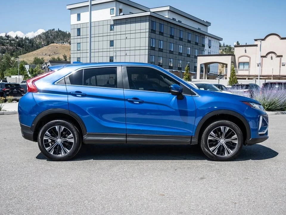 2020 Mitsubishi Eclipse Cross - Image 9 of 19