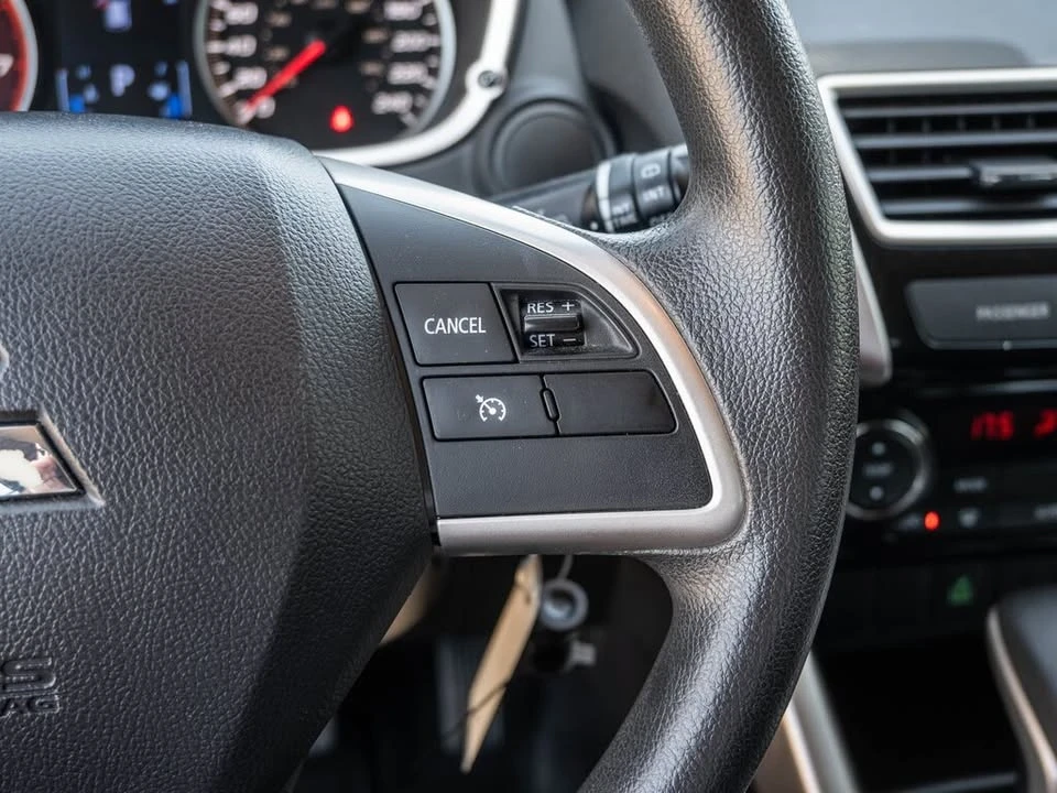 2020 Mitsubishi Eclipse Cross - Image 16 of 19