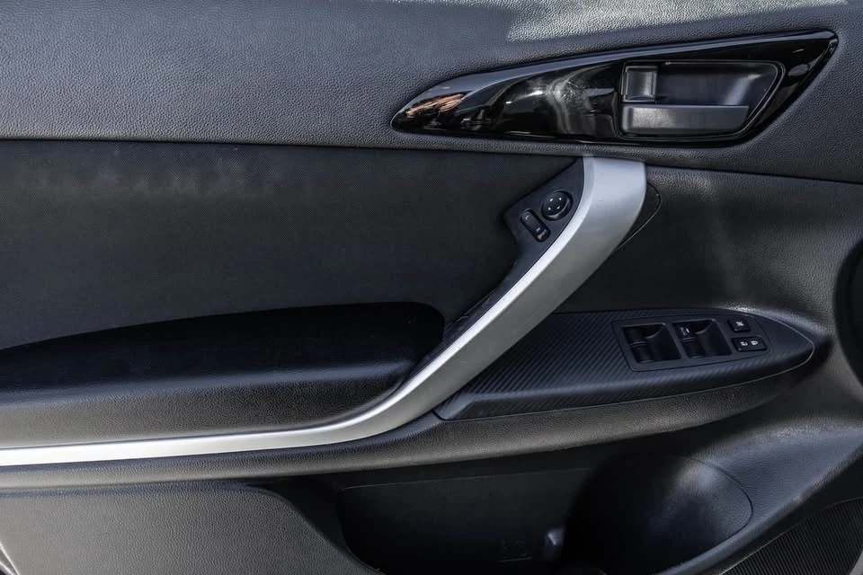 2020 Mitsubishi Eclipse Cross - Image 14 of 20