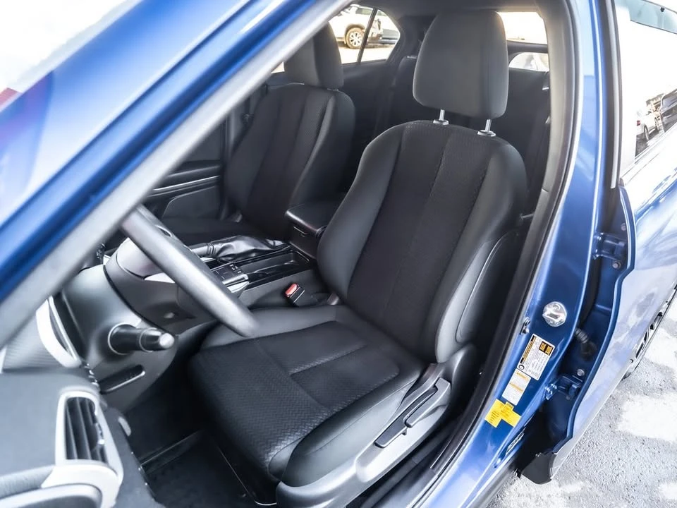 2020 Mitsubishi Eclipse Cross - Image 16 of 19
