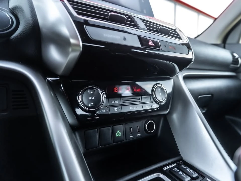 2020 Mitsubishi Eclipse Cross - Image 14 of 19