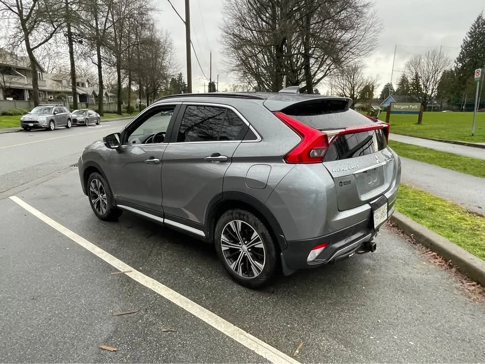 2020 Mitsubishi Eclipse Cross - Image 5 of 11