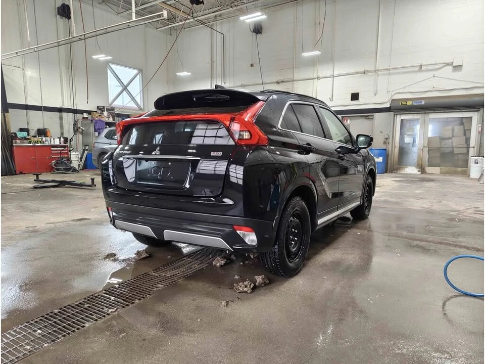 2020 Mitsubishi Eclipse Cross - Image 4 of 6