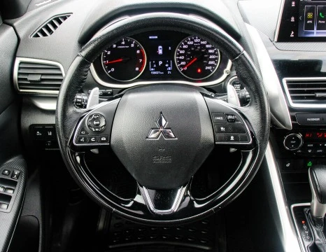 2020 Mitsubishi Eclipse Cross - Image 4 of 9