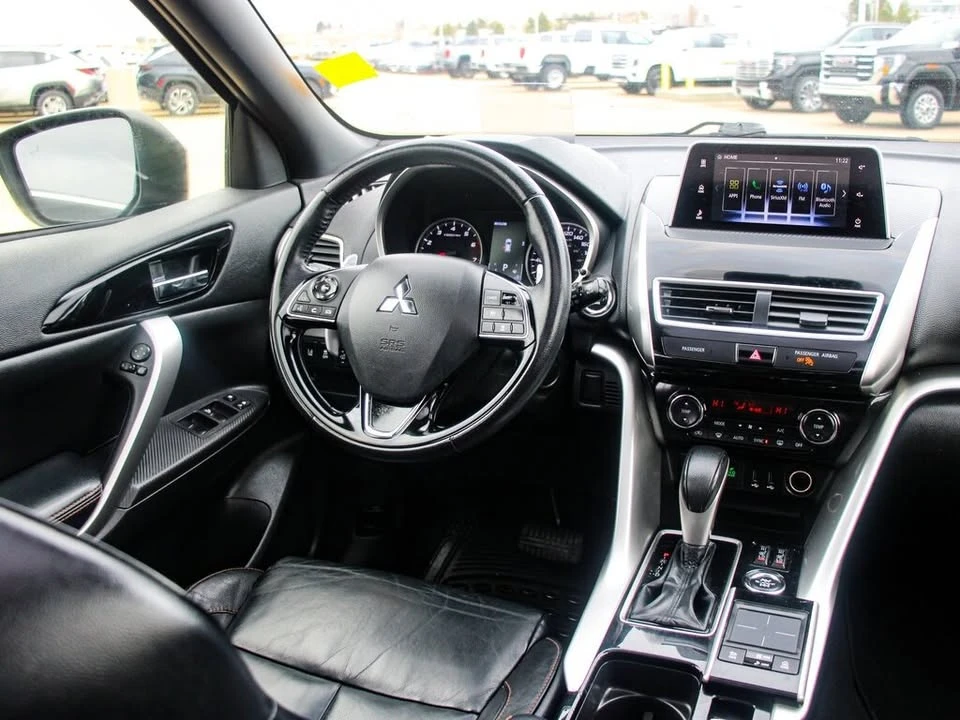 2020 Mitsubishi Eclipse Cross - Image 2 of 9