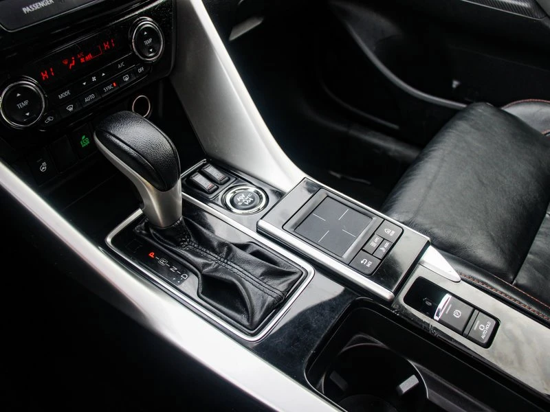 2020 Mitsubishi Eclipse Cross - Image 19 of 20