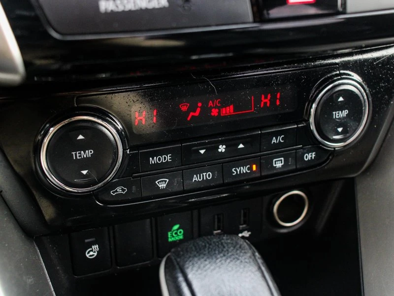 2020 Mitsubishi Eclipse Cross - Image 18 of 20