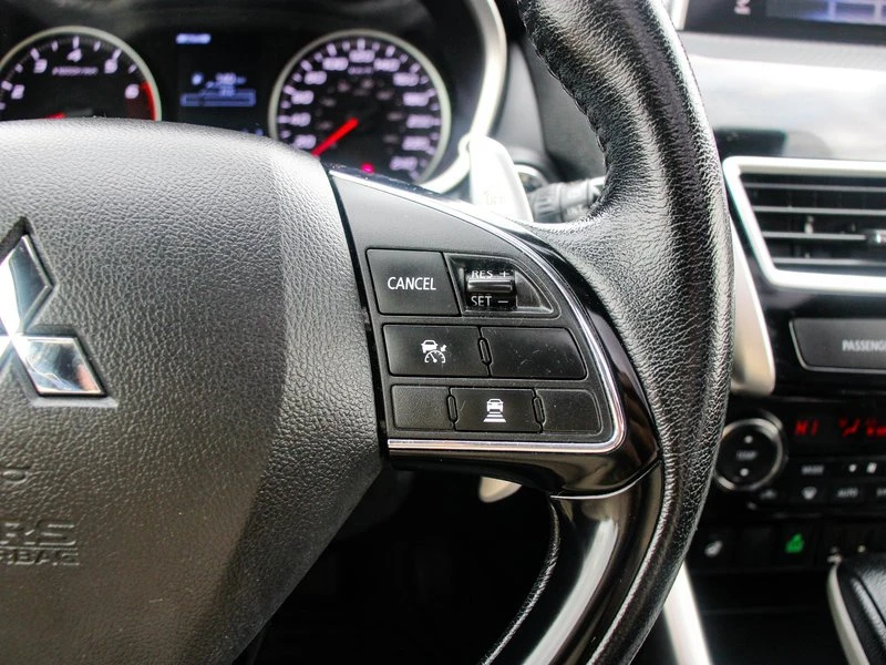 2020 Mitsubishi Eclipse Cross - Image 15 of 20