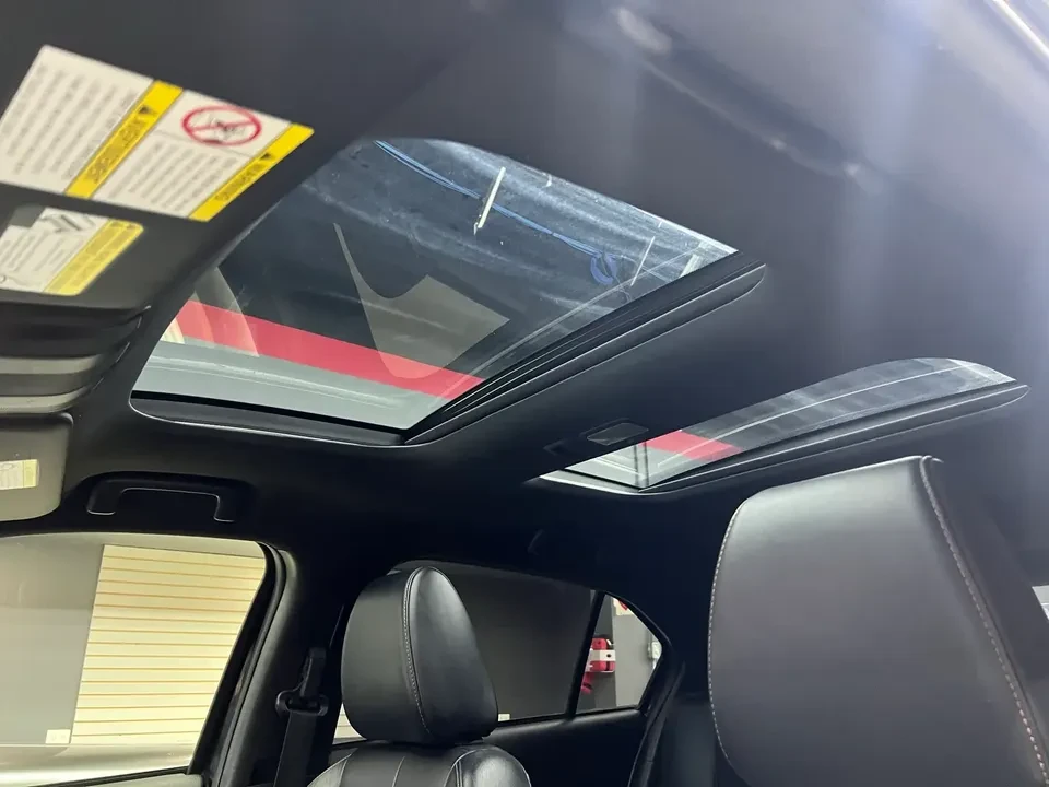 2020 Mitsubishi Eclipse Cross - Image 12 of 17