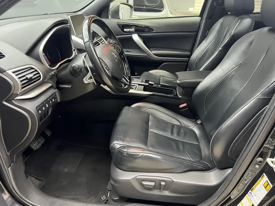2020 Mitsubishi Eclipse Cross - Image 11 of 17